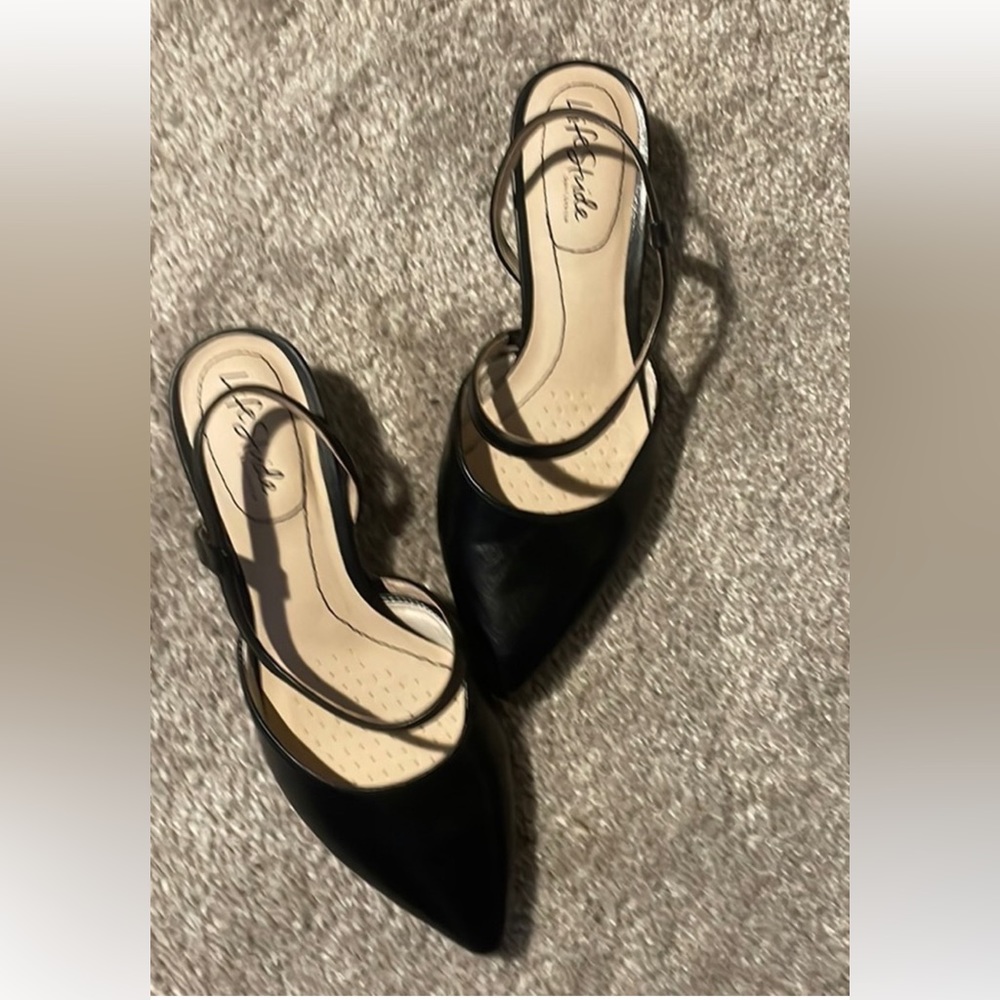 - Life Stride kitten pointed toe heels size 7.5 inches wide